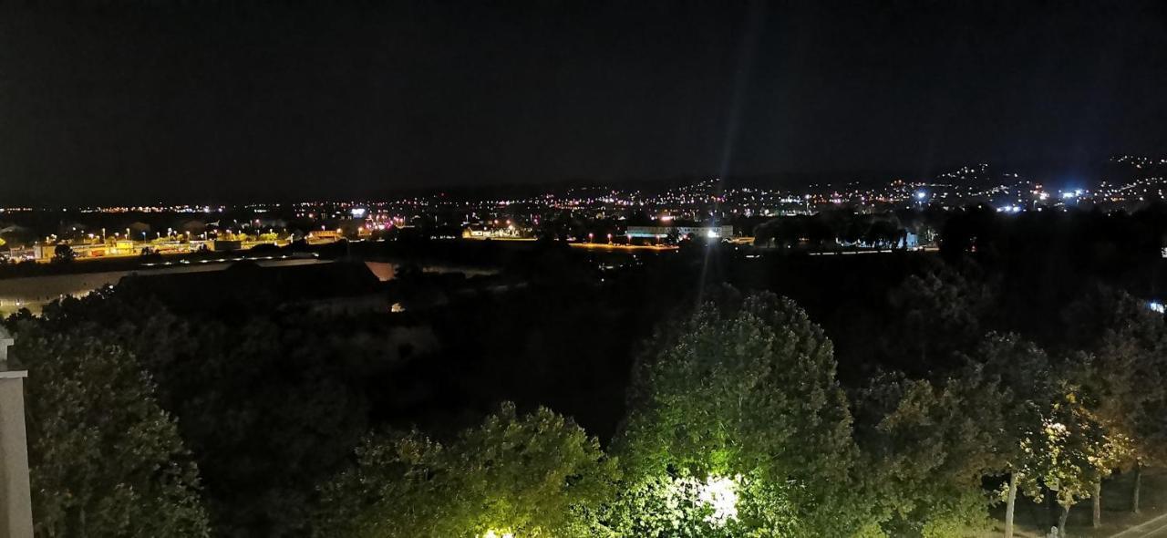Apartman Paola สลาวอนสกีบรอด ภายนอก รูปภาพ